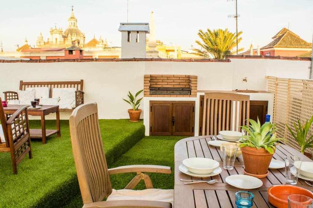 Atico Con Piscina Junto Catedral De Sevilla Dış mekan fotoğraf