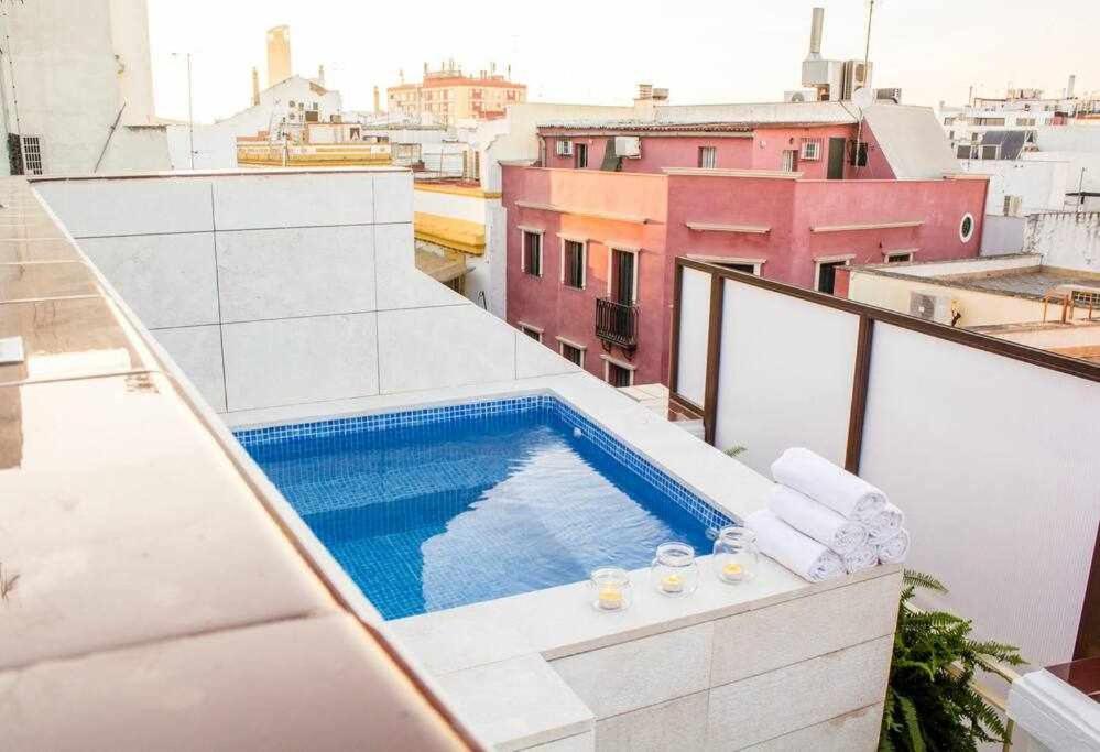 Atico Con Piscina Junto Catedral De Sevilla Dış mekan fotoğraf