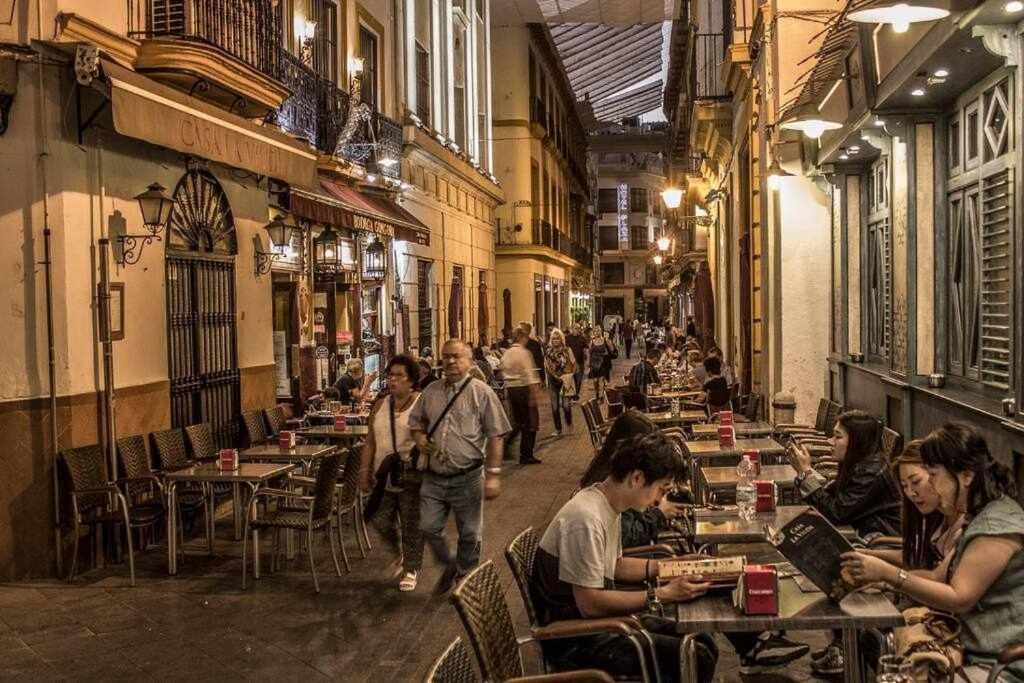 Atico Con Piscina Junto Catedral De Sevilla Dış mekan fotoğraf
