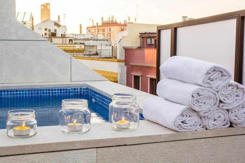 Atico Con Piscina Junto Catedral De Sevilla Dış mekan fotoğraf